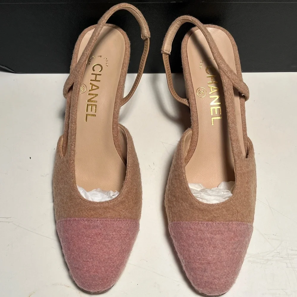 CHANEL Women's Pink and Tan Heels